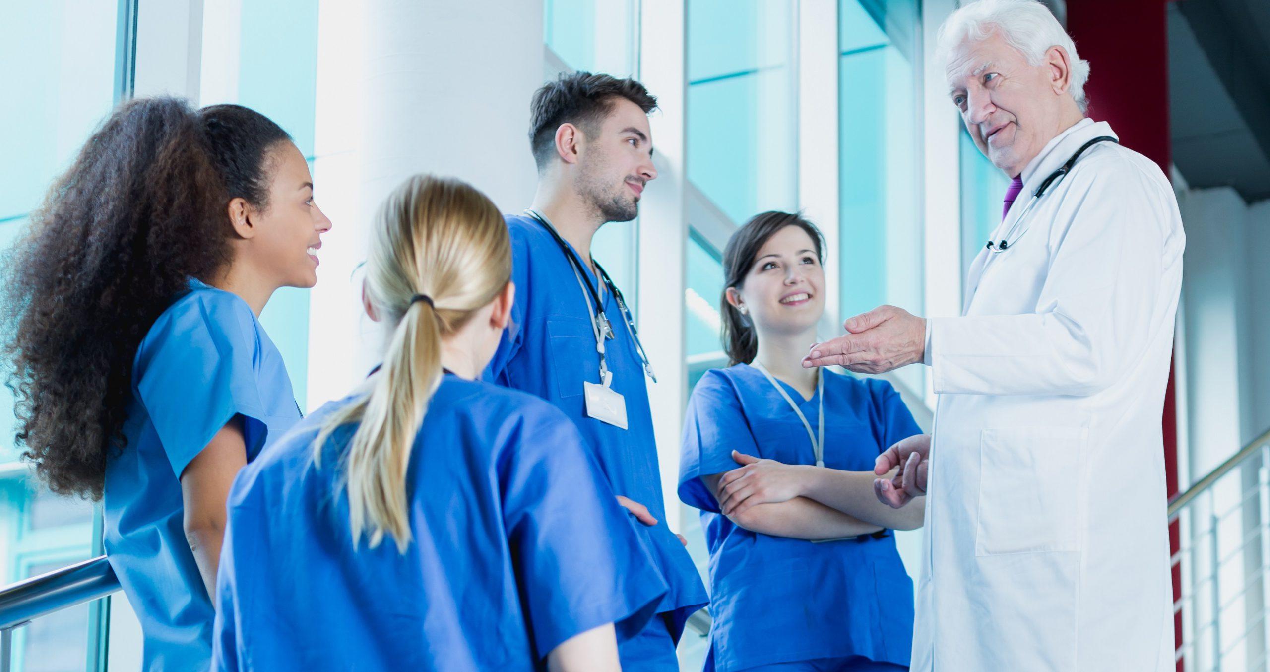 imagem de ALTERAÇÃO EDITAL: CONCURSO ESTÁGIO MEDICINA INTENSIVA