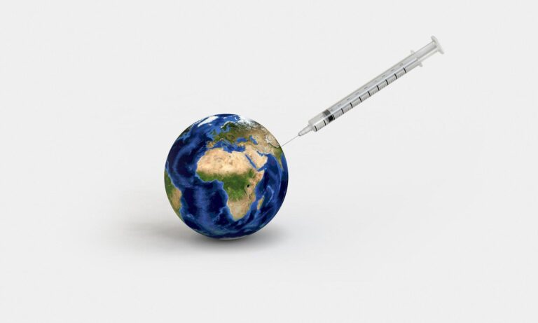 imagem de Não podemos contar só com a vacina para acabar com a pandemia de COVID-19