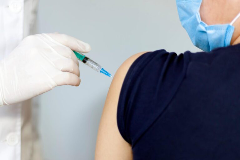 Encerradas as inscrições para estudo com terceira dose de vacinas contra a Covid-19, em Salvador (BA)
