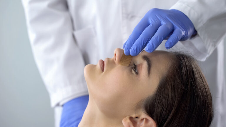 imagem de Rinoplastia, ciência e arte: IDOR abre inscrições para curso de Rinosseptoplastia Funcional.