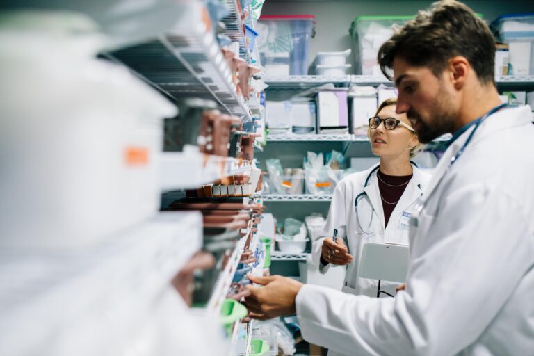 imagem de Últimos dias para as inscrições na pós-graduação em Farmácia Clínica e Hospitalar do IDOR!