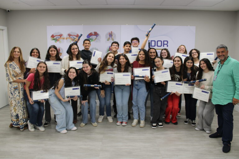 imagem de Férias com Ciência 2025 reúne alunos do ensino médio em uma semana de imersão científica no IDOR