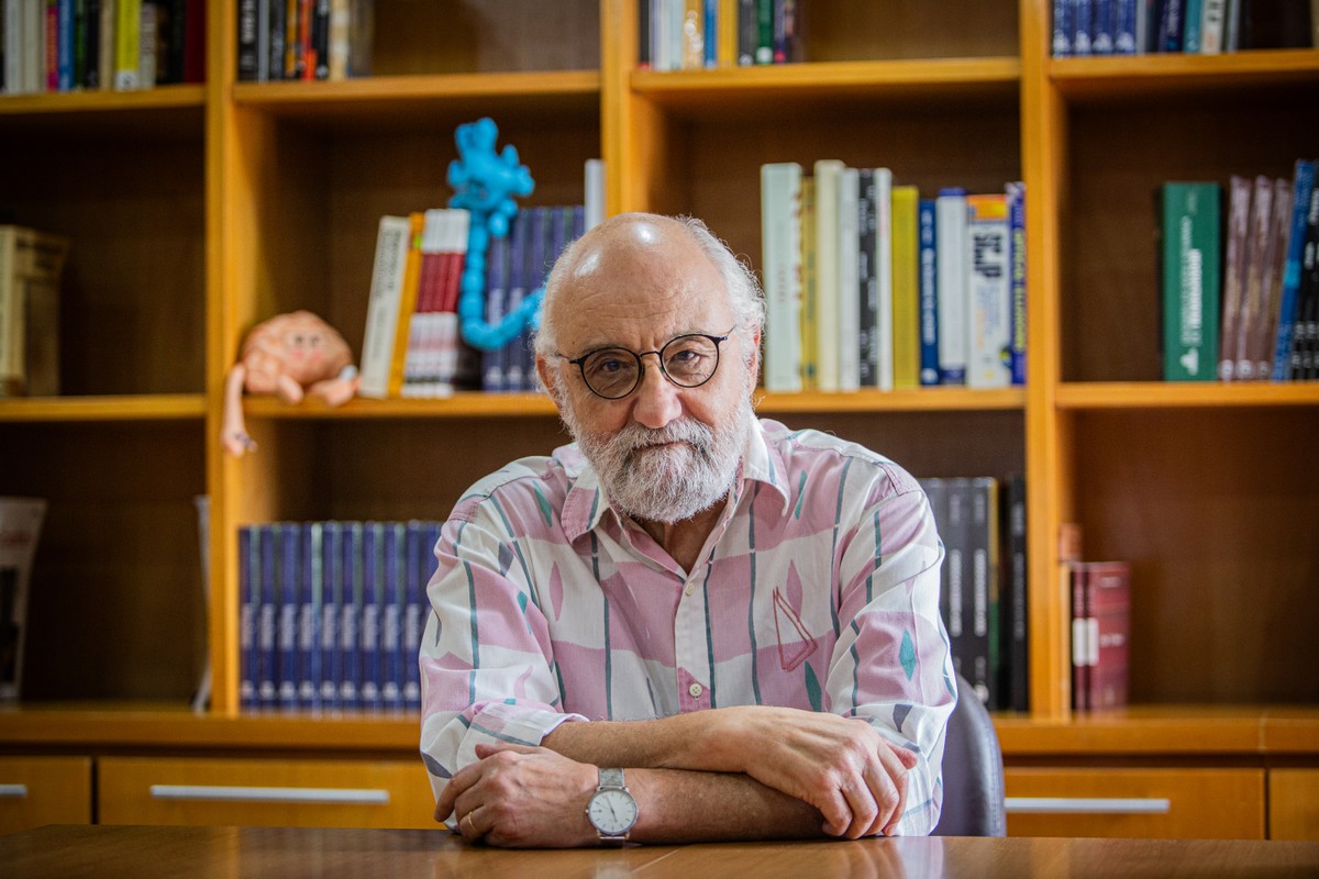imagem de O Globo: ‘Nosso cérebro a cada minuto já não é o mesmo do minuto anterior', diz neurocientista Roberto Lent