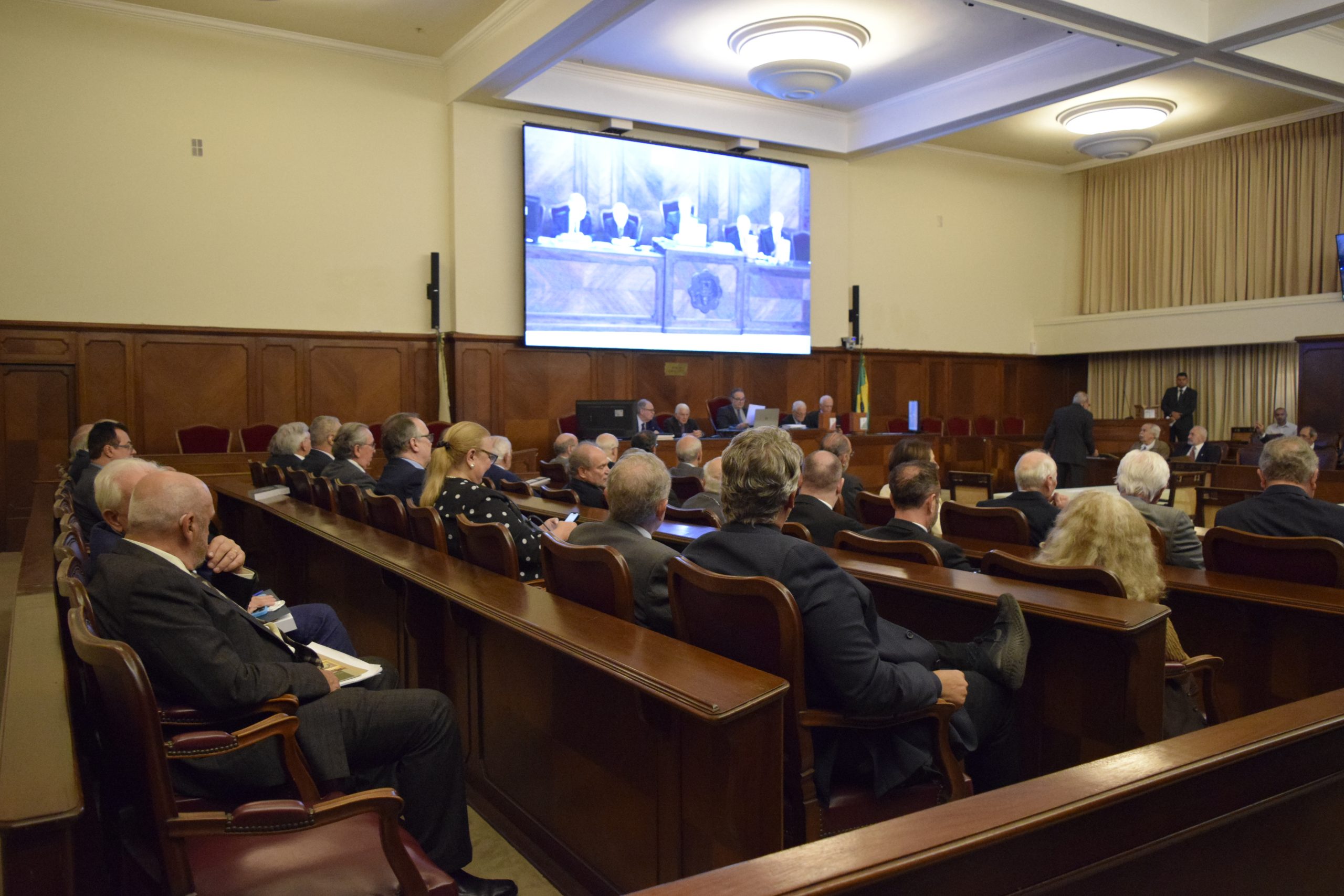imagem de Academia Nacional de Medicina: Drª Fernanda Freire Tovar Moll e Dr. Alberto Schanaider são eleitos Membros Titulares da ANM