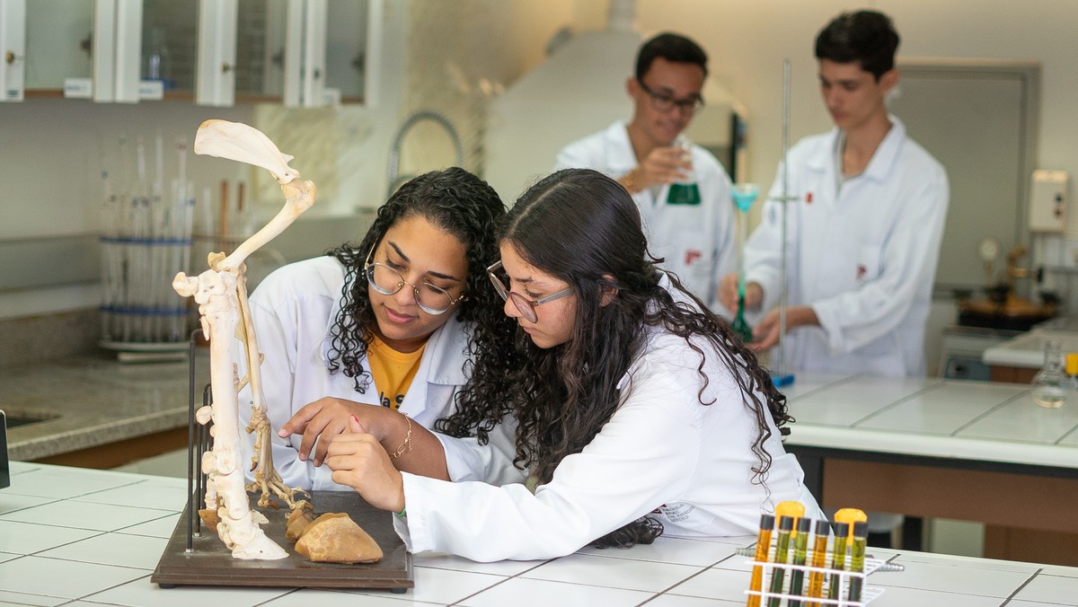 imagem de O Globo: A ciência tem de interagir com a educação